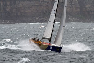 Ambersail beginning their trip south - Rolex Sydney to Hobart photo copyright  Alex McKinnon Photography http://www.alexmckinnonphotography.com taken at  and featuring the  class