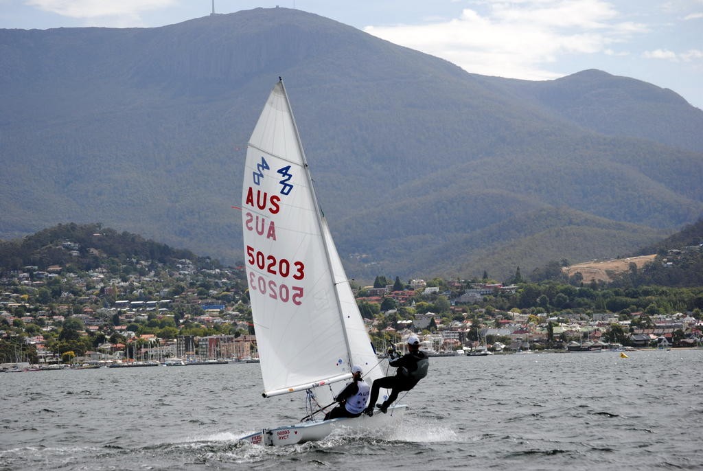 Anna and Michael Vaughan racing their 420 on the Derwent © Peter Campbell