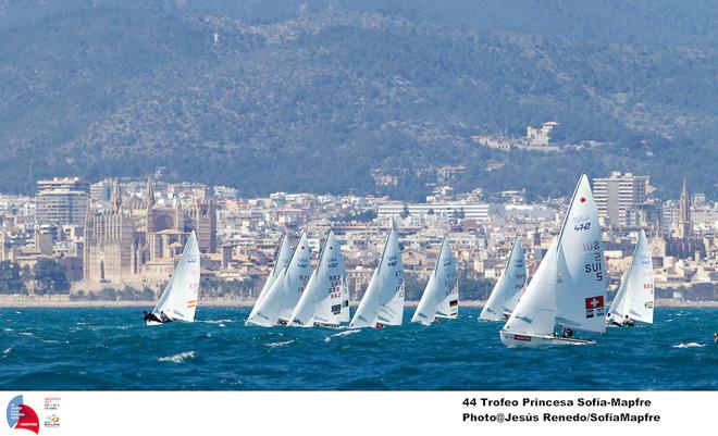 470 fleet - 44th Trofeo Princesa Sofia Mapfre © Jesus Renedo / Sofia Mapfre http://www.sailingstock.com
