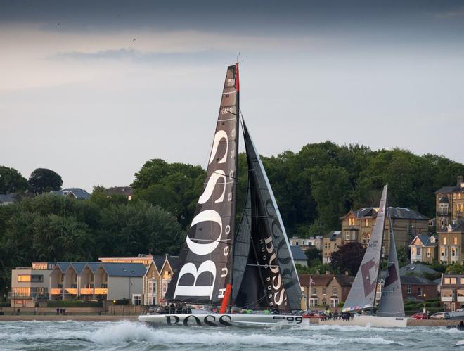 The Hugo Boss set sail today at the start of the J.P. Morgan Asset Management Round the Island Race. © onEdition http://www.onEdition.com