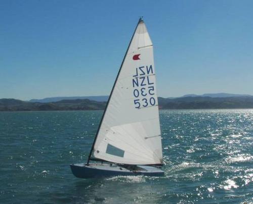 Morrison sails home after winning Race 4 and the sacred Tiki © Ben Morrison
