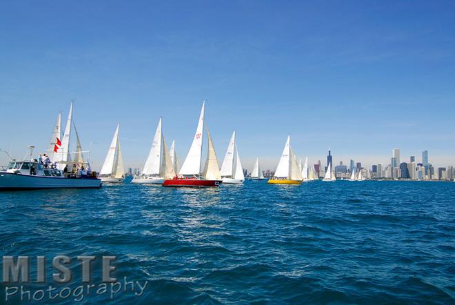 T10 - Cup Division - 2013 Race to Mackinac © MISTE Photography http://www.mistephotography.com/
