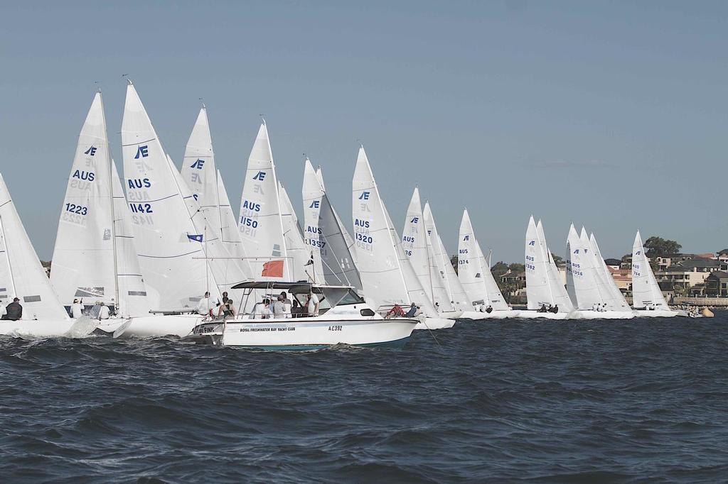 Tight starts led to successive black flags in the second race © Bernie Kaaks