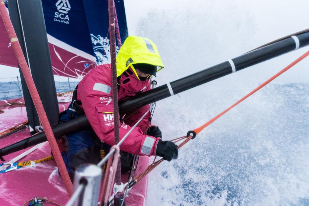 March 28, 2015. Leg 5 to Itajai onboard Team SCA. Day 11. Rigging the sails. © Anna-Lena Elled/Team SCA