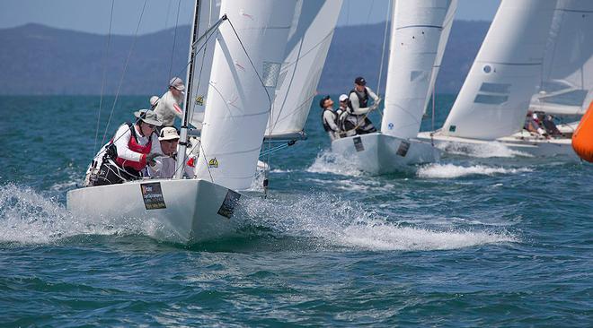 Roulette leads the pack over to the hitch mark. - Boutique Boat Co Etchells Brisbane Winter Championship ©  John Curnow