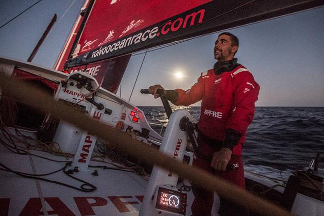 April 04,2015. Leg 5 to Itajai onboard MAPFRE. Day 17.During a wonderfull night moon is out there to light up the sea  © Francisco Vignale/Mapfre/Volvo Ocean Race