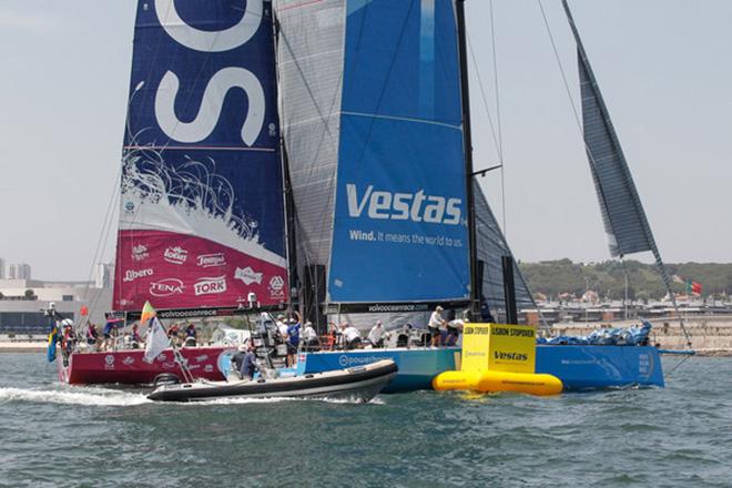 June 6,2015. Lisbon In-Port Race; Team SCA and Team Vestas Wind fight for fourth place,in doing so Team Vestas Wind are penalised and complete the race in seventh place.  ©  Ainhoa Sanchez/Volvo Ocean Race