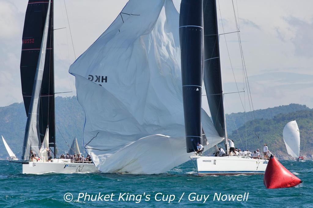 Team Premier Oi! and Jelik at the bottom mark. Phuket King's Cup 2015 © Guy Nowell / Phuket King's Cup