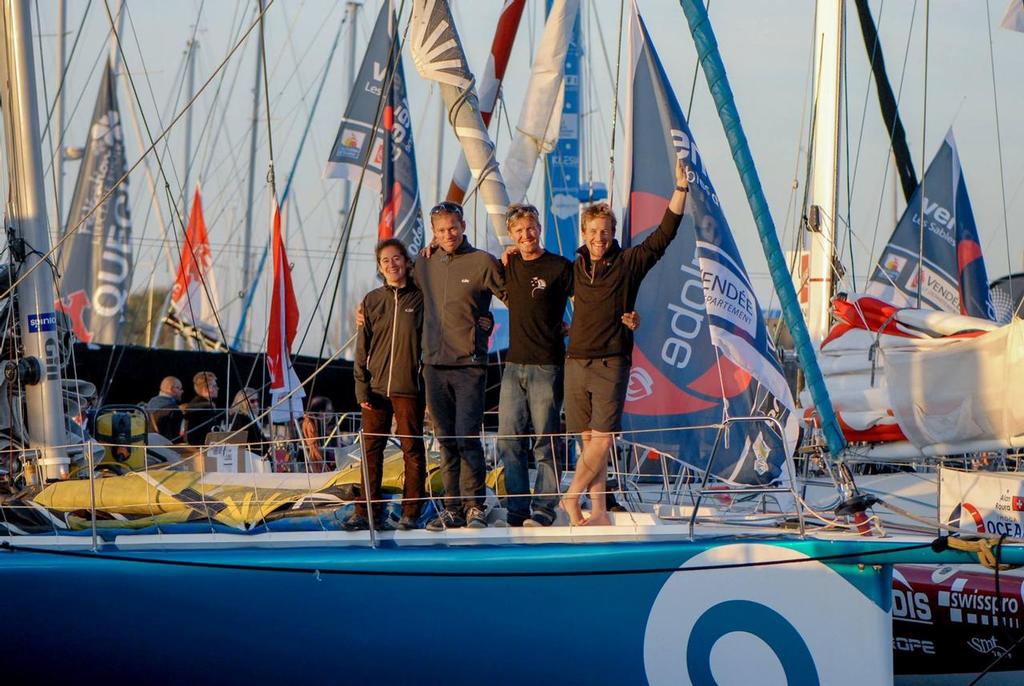 Support team and skipper - Foresight Natural Energy - Conrad Colman - 2016 Vendee Globe © SW