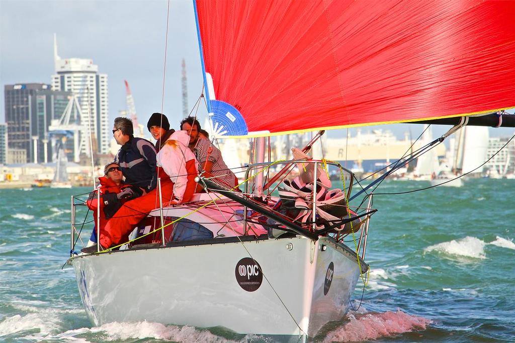 Start of PIC Coastal Classic - October 21, 2016 - T-Rex SR26 photo copyright Richard Gladwell www.photosport.co.nz taken at  and featuring the  class