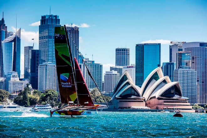 Act 8, Extreme Sailing Series Sydney – Day 2 – Team Australia race on their home waters, up close to the Sydney Opera House. © Jesus Renedo / Lloyd images