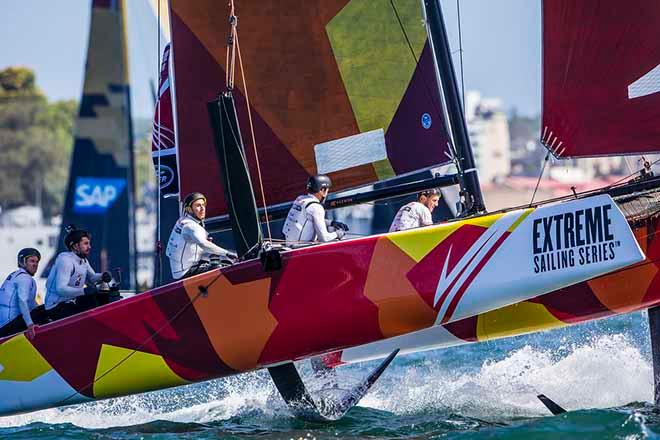 Team Australia were put through their paces by the regular Series’ crews and got a taste of some classic Stadium Racing. - 2016 Extreme Sailing Series™ Act 8, Sydney © Jesus Renedo / Lloyd images