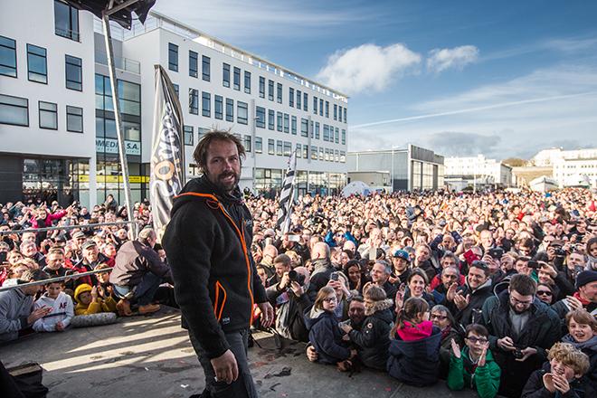 Thomas Coville receives a heroes welcome in Brest after setting the new world record in solo in multihull, at the helm of Sodebo Ultim, in 49 days, 3 hours, 7 minutes, 38 seconds. © Jean-Marie Liot