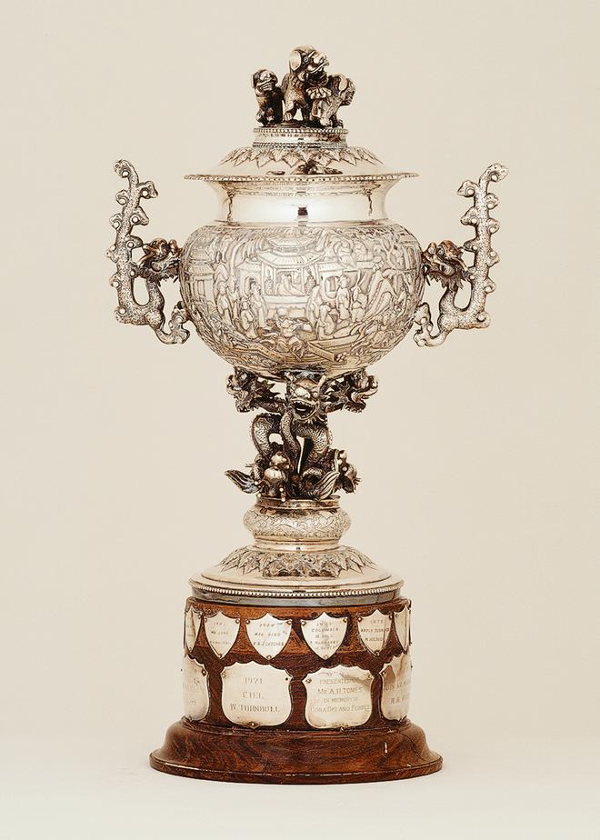 The Tomes Cup (Sugar Refiner’’s Cup), part of the Top Dog Trophy Series  © RHKYC
