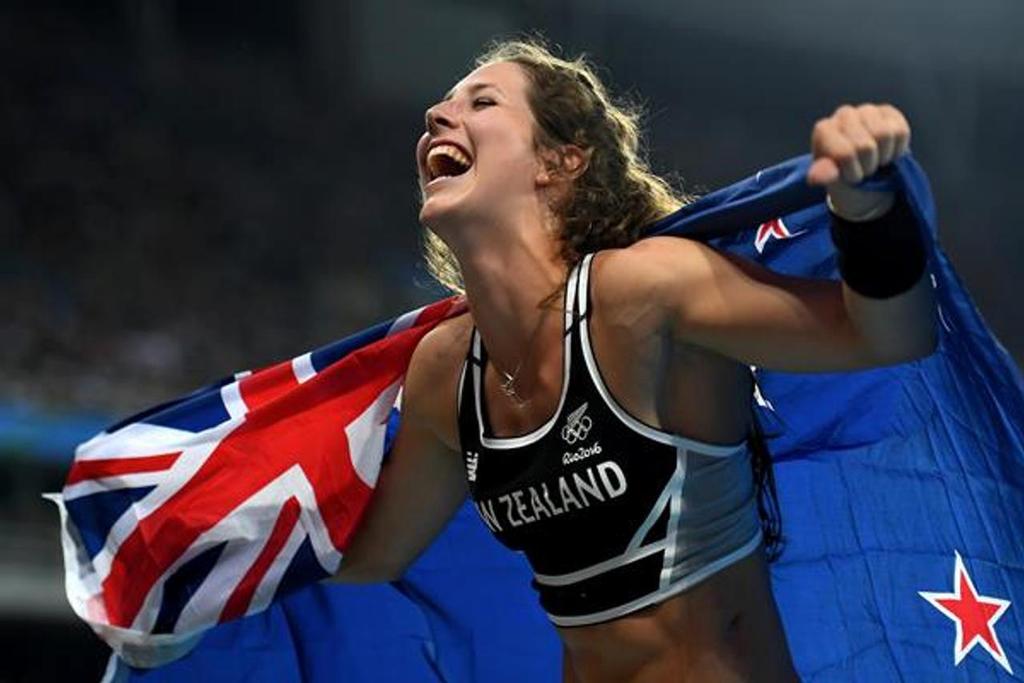 Liza McCartney (NZ) Bronze medal in the womens pole vault - 2016 Olympics - Image IAAF.org © SW