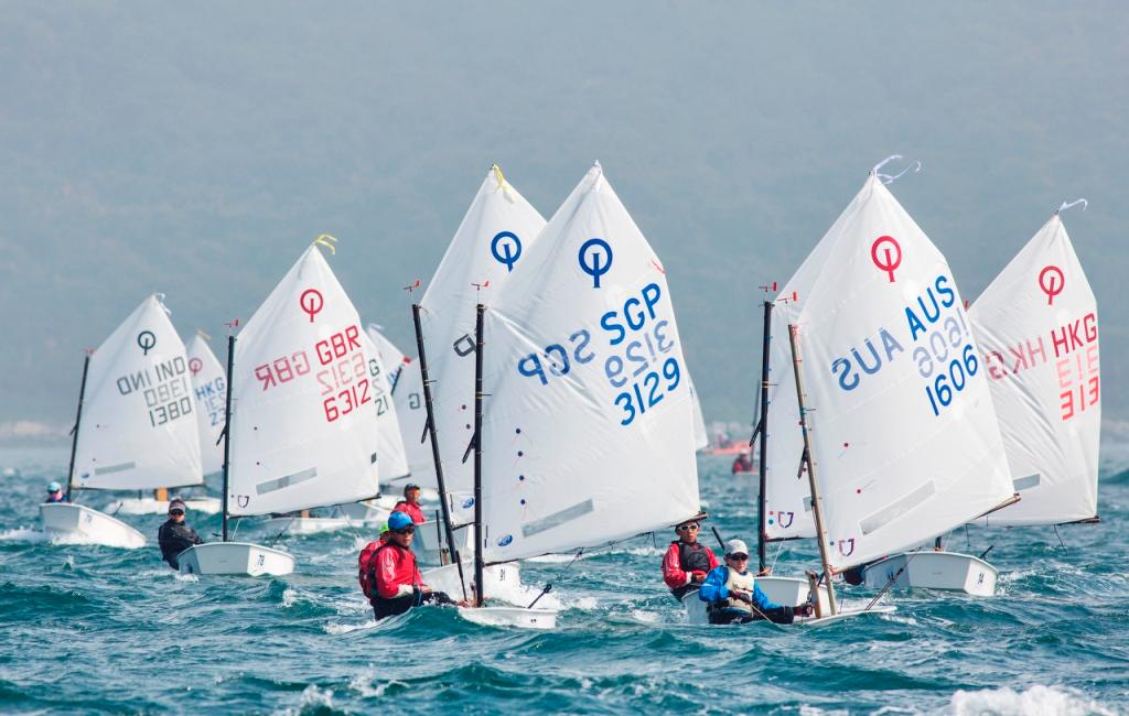 Exciting conditions during Hong Kong Race Week ©  RHKYC/Guy Nowell http://www.guynowell.com/