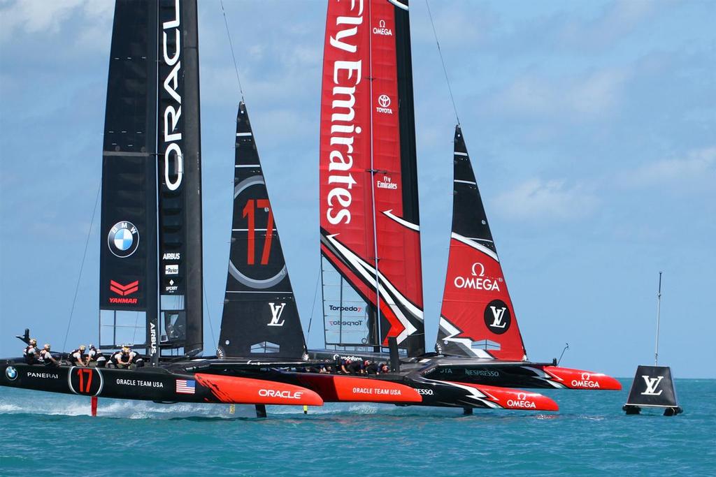 Oracle Team USA and Emirates Team New Zealand start Race 5, Day 1 America's Cup 2017, May 27, 2017 Great Sound Bermuda © Richard Gladwell www.photosport.co.nz