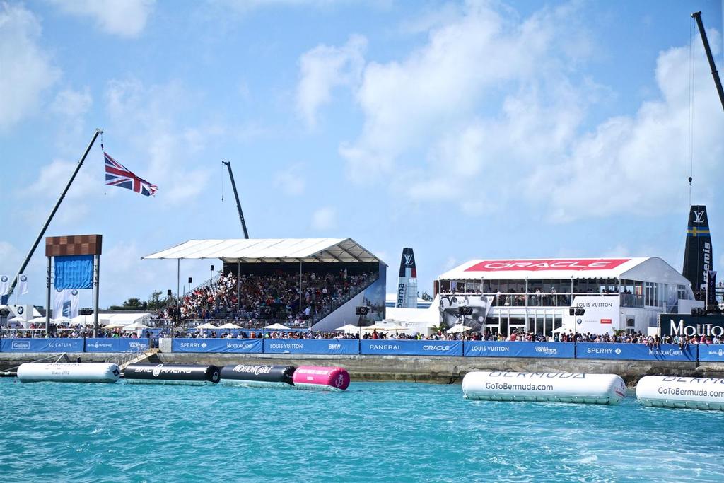 The home fans - 35th America's Cup - Bermuda, May 24, 2017 photo copyright Richard Gladwell www.photosport.co.nz taken at  and featuring the  class