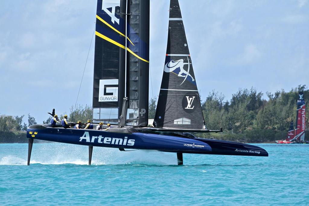 Race 10 - Artemis racing leads Oracle Team USA at Mark 1  - 35th America's Cup - Bermuda  May 28, 2017 photo copyright Richard Gladwell www.photosport.co.nz taken at  and featuring the  class