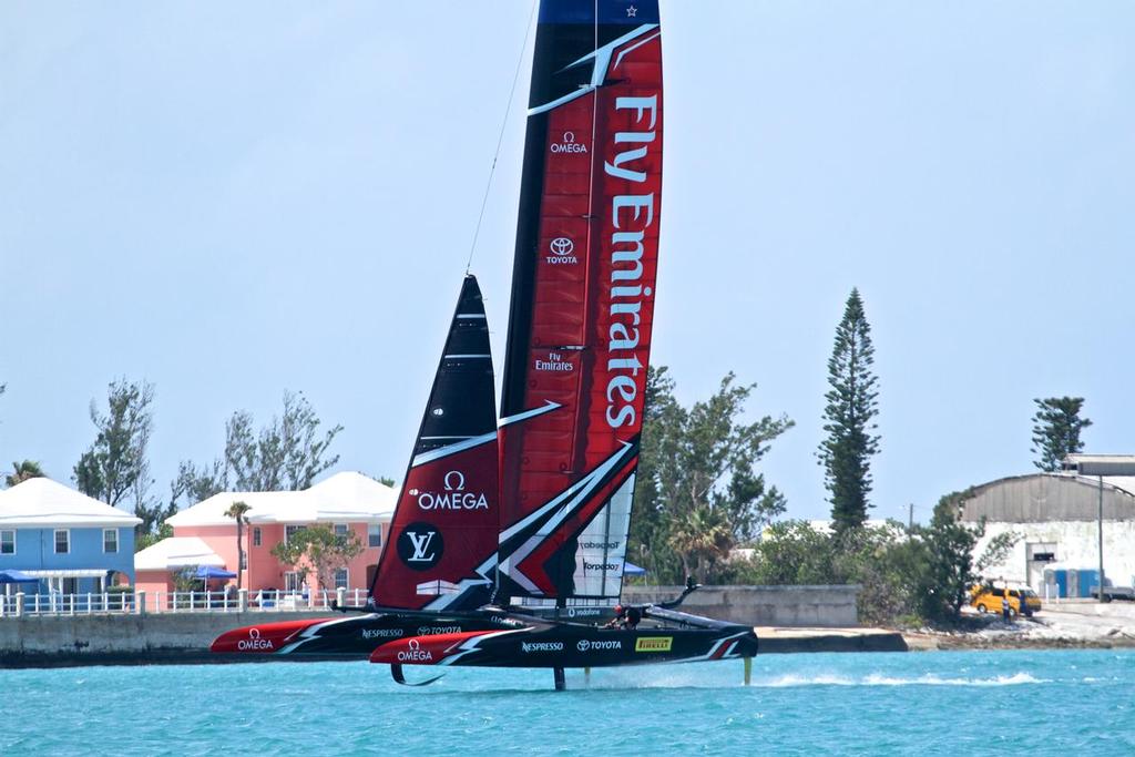 Emirates Team New Zealand after the finials of Race 14 - Round Robin 1 - America's Cup 2017, May 29, 2017 Great Sound Bermuda © Richard Gladwell www.photosport.co.nz