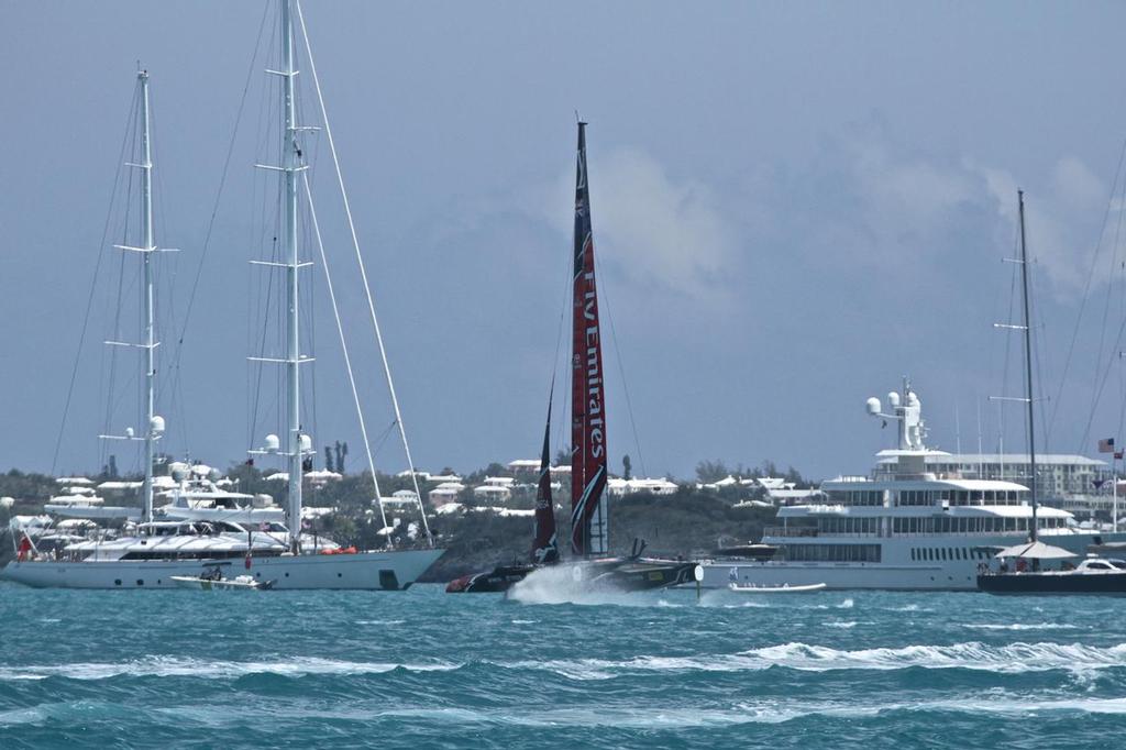 Emirates Team New Zealand, Round Robin 1, Day 3 - 35th America's Cup - Bermuda  May 28, 2017 photo copyright Richard Gladwell www.photosport.co.nz taken at  and featuring the  class