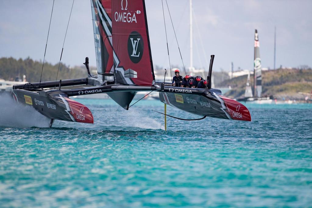28/05/17 Emirates Team New Zealand sailing on Bermuda's Great Sound in the Louis Vuitton America's Cup Qualifiers  
Round Robin 1 - Race 11 - Emirates Team New Zealand (NZL) vs. Land Rover BAR (GBR) photo copyright Richard Hodder/Emirates Team New Zealand taken at  and featuring the  class
