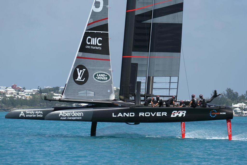 Land Rover BAR - heads for the finish - Round Robin 2, Day 4 - 35th America's Cup - Bermuda  May 30, 2017 © Richard Gladwell www.photosport.co.nz