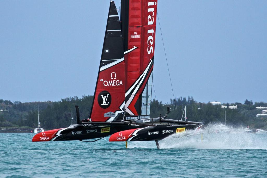 Emirates Team New Zealand - end of Leg 4, Race 5 -Challenger Final, Day  2 - 35th America's Cup - Day 15 - Bermuda  June 11, 2017 © Richard Gladwell www.photosport.co.nz