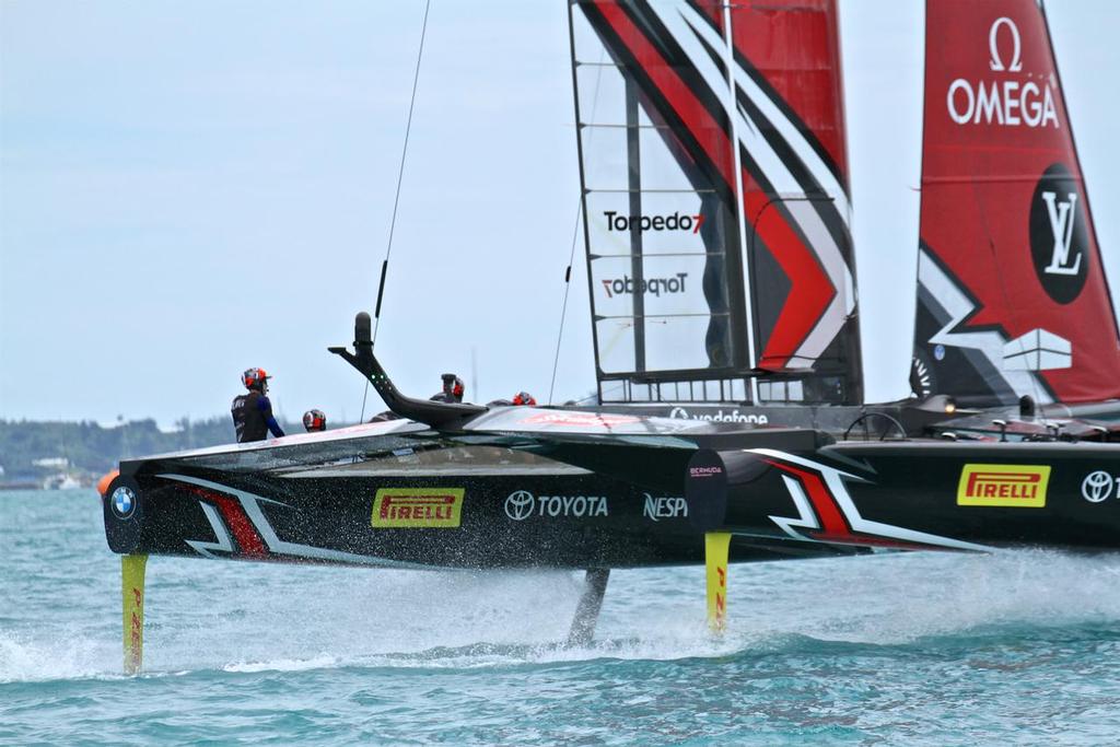 Emirates Team NZ crosses the finish line in Race 5 - America's Cup 2017, June 24, 2017 - Great Sound Bermuda photo copyright Richard Gladwell www.photosport.co.nz taken at  and featuring the  class