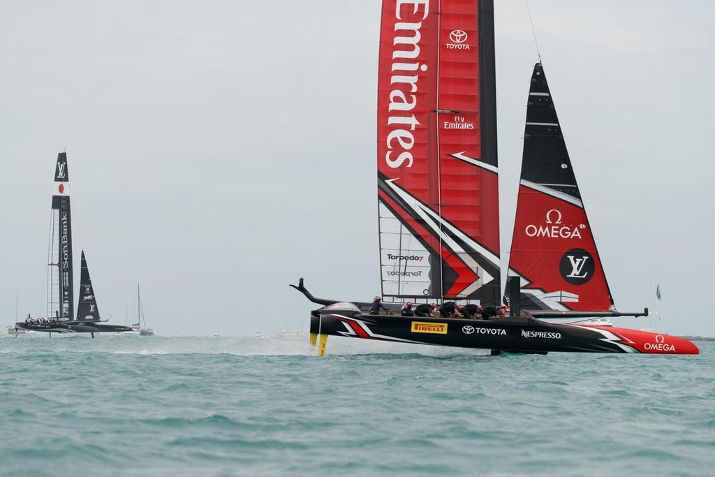 02/06/17 Emirates Team New Zealand sailing on Bermuda's Great Sound in the Louis Vuitton America's Cup Qualifiers <br />
Round Robin 2 - Race 08 - Emirates Team New Zealand (NZL) vs. SoftBank Team Japan <br />
 <br />
Copyright: Richard Hodder / Emirates Team New Zealand © Richard Hodder/Emirates Team New Zealand