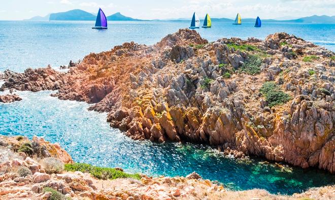 The magnificent coastline of the Costa Smeralda – Maxi Yacht Rolex Cup ©  Rolex / Carlo Borlenghi http://www.carloborlenghi.net