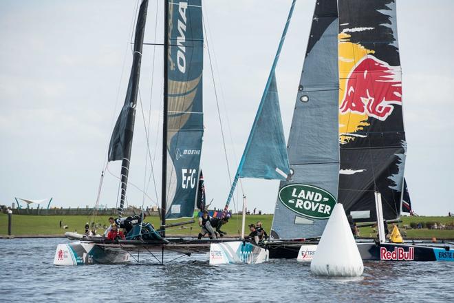 Extreme Sailing Series - Act 6 - Day 1 - Cardiff ©  Vincent Curutchet