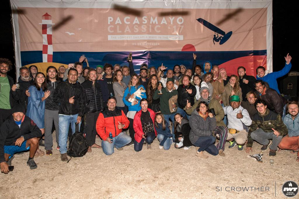 Pacasmayo Classic Closing Party Group Photo  - Pacasmayo Wave Classic 2017 ©  Si Crowther / IWT