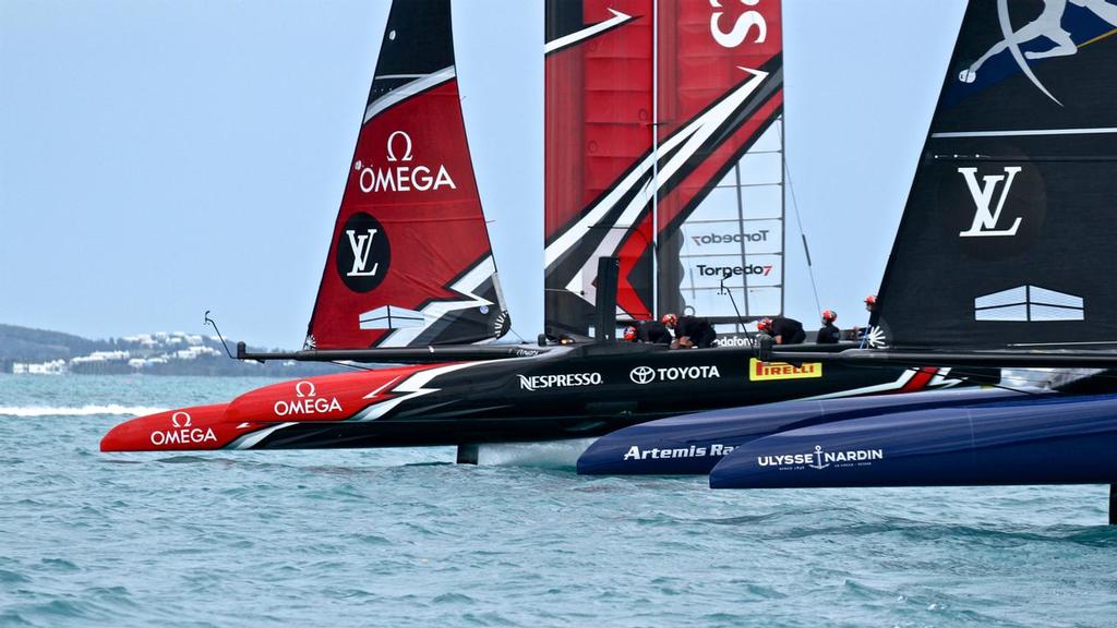 Artemis Racing and Emirates Team NZ closing on the finish Race 6 - Challenger Final, Day 11 - 35th America's Cup - Bermuda  June 11, 2017 photo copyright Richard Gladwell www.photosport.co.nz taken at  and featuring the  class