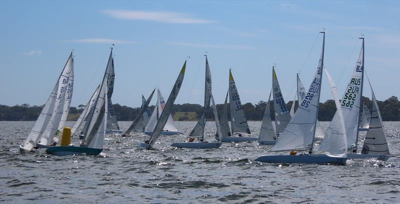 2025 2.4mR Australian Championship Paynesville Peter Russell turns
