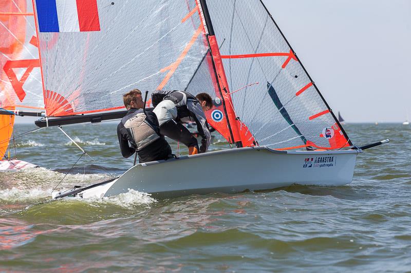 Gwendal Nael & Lilian Mercier win the 29er class at the Dutch Youth Regatta - photo © Valentijn van Duijvendijk