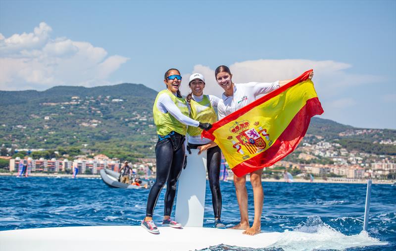29er World Championships 2022 at El Balís, Spain - Day 6 photo copyright Laura Carrau taken at Club Nautico El Balis and featuring the 29er class