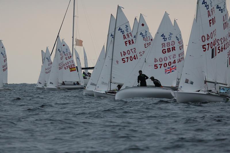 Ollie Meadowcroft & Oscar Cawthorne on day 3 of the Palamos Christmas Race photo copyright Jon Cawthorne taken at Club de Vela Palamos and featuring the 420 class