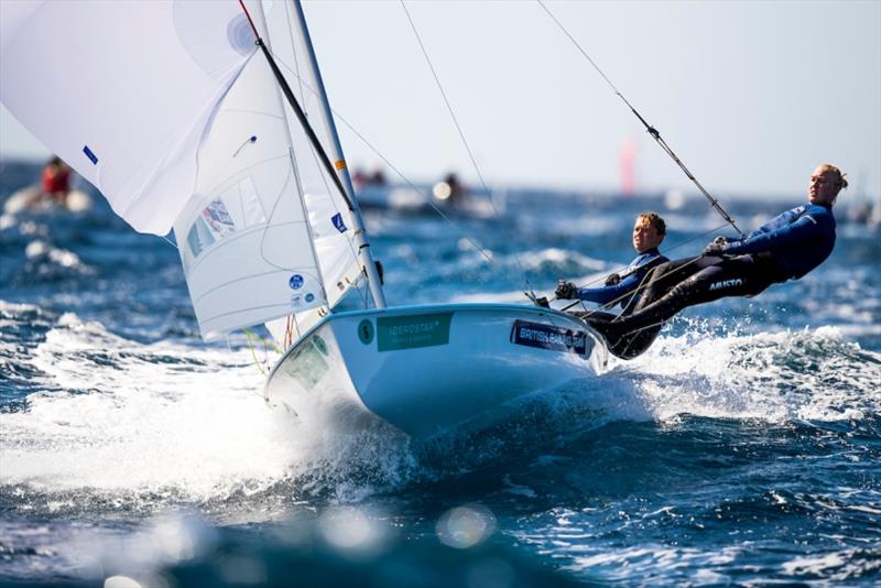 Amy Seabright and Anna Carpenter (470 W) at Princess Sofia Trophy photo copyright Tomas Moya / Sailing Energy / Trofeo Princesa Sofia IBEROSTAR taken at  and featuring the 470 class