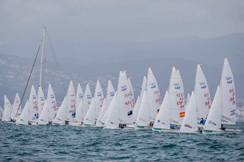 470 fleet at Trofeo Princesa Sofía Iberostar photo copyright Jesus Renedo / Sailing Energy / Trofeo Princesa Sofia IBEROSTAR taken at Real Club Náutico de Palma and featuring the 470 class