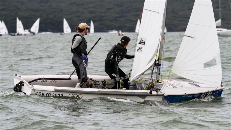 Paul Snow-Hansen and Rebecca Howe - Mixed 470 - Oceanbridge NZL Sailing Regatta - Takapuna BC February 19, 2022 - photo © Richard Gladwell / Sail-World.com / nz