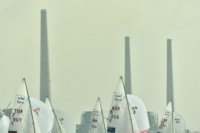 Fleet goes dowwind - 470 World Championships - photo © Nikos Alevromytis / International 470 Class