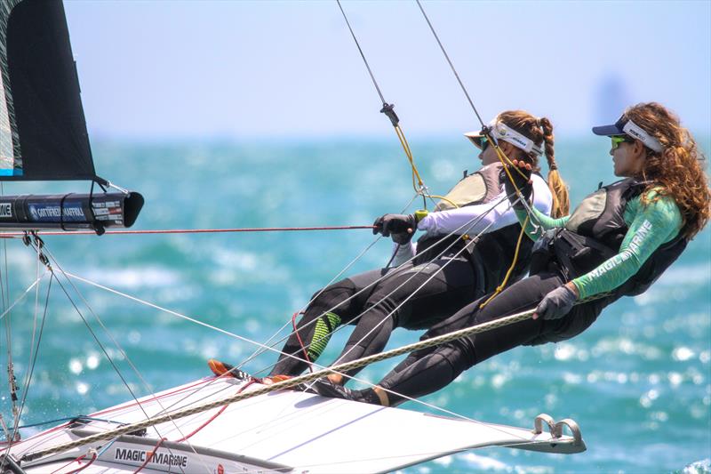 49er FX - Martine Grael and Kahena Kunze (BRA) Hyundai Worlds - Day 2 , December 4, , Auckland NZ photo copyright Richard Gladwell / Sail-World.com taken at Royal Akarana Yacht Club and featuring the 49er class