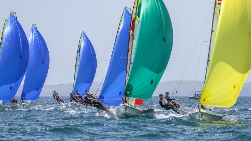 49er - Hyundai Worlds - Day 3 , December 5, , Auckland NZ photo copyright Richard Gladwell taken at Royal Akarana Yacht Club and featuring the 49er class