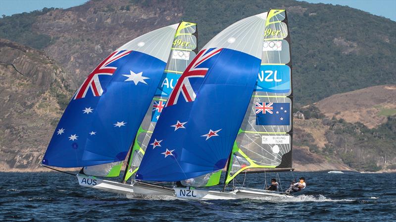 Outteridge and Jensen (AUS) battle mid-fleet with Burling and Tuke (NZL) Rio Olympics - 49er - August 13, 2016 - Brazil photo copyright Richard Gladwell - Sail-World.com / Photosport taken at Royal New Zealand Yacht Squadron and featuring the 49er class