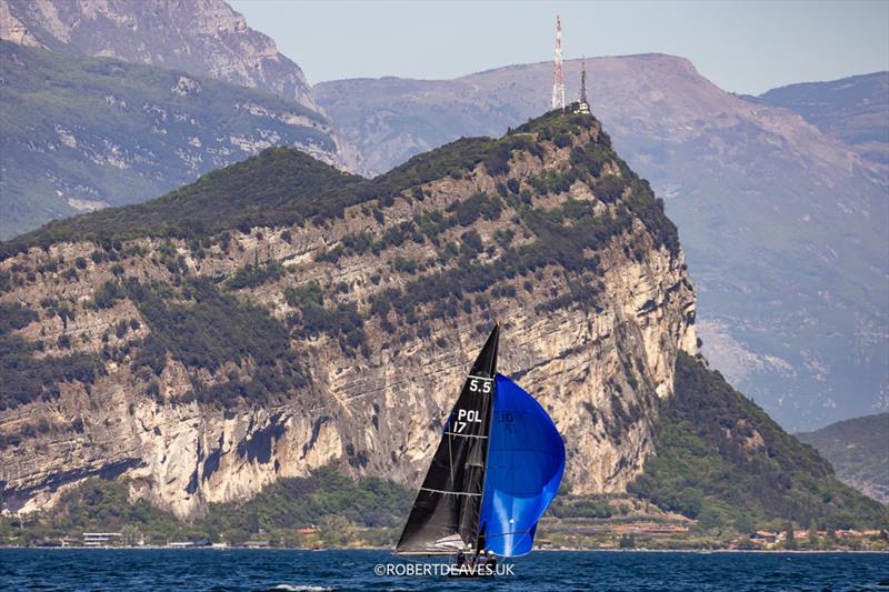 Aspire wins race 4 on day 2 of the 5.5 Metres Alpen Cup at Riva, Lake Garda, Italy - photo © Robert Deaves / www.robertdeaves.uk