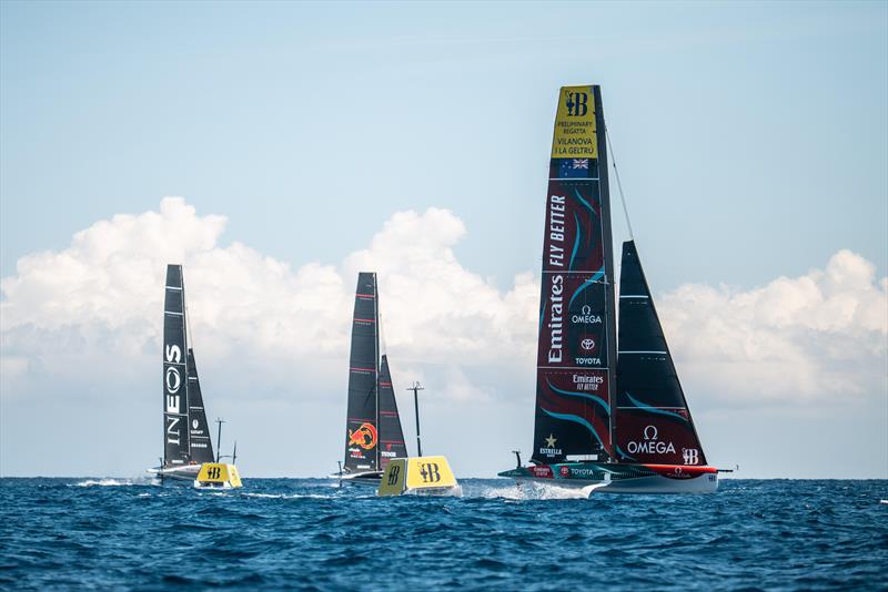 SailRaceWin: LVT: Emirates Team New Zealand to meet Azzurra for