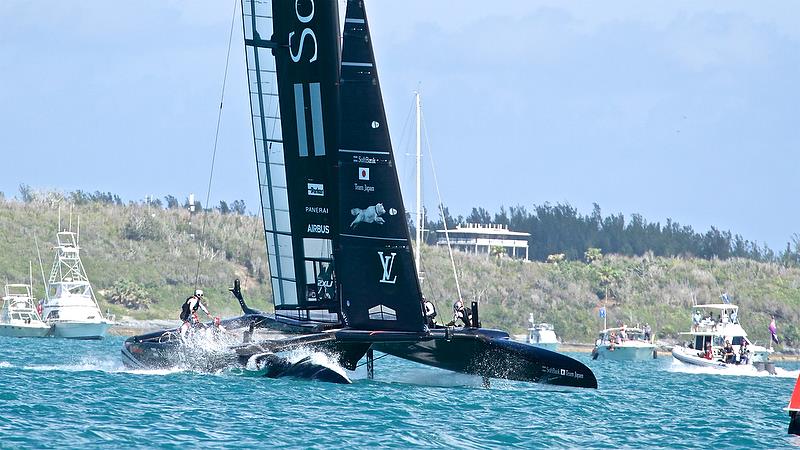 Land Rover BAR - Race 6 - Qualifiers - Day 1, 35th America's Cup, Bermuda, May 27, 2017 photo copyright Richard Gladwell taken at  and featuring the AC50 class