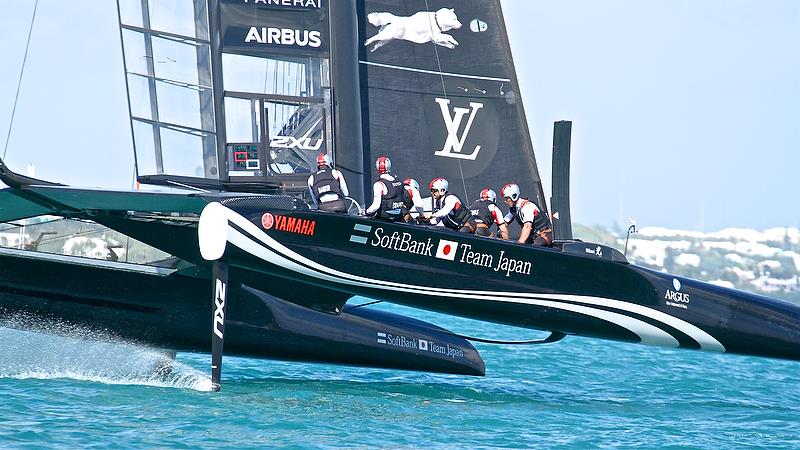 Land Rover BAR - Race 6 - Qualifiers - Day 1, 35th America's Cup, Bermuda, May 27, 2017 photo copyright Richard Gladwell taken at  and featuring the AC50 class