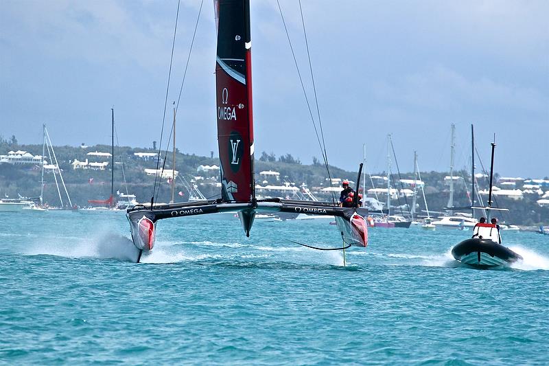 Umpire boat chases Emirates Team New Zealand - Leg 7 - Round Robin 1, Day 3 - 35th America's Cup - Bermuda May 28, 2017 photo copyright Richard Gladwell taken at  and featuring the AC50 class